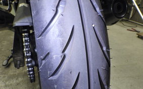 SUZUKI GSR250