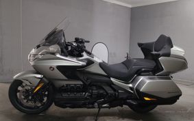 HONDA GL1800 TOUR DCT SC79