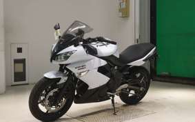 KAWASAKI ER600 F 2010