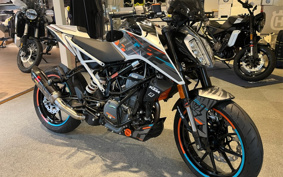 KTM 390 DUKE 2024 JPJ40