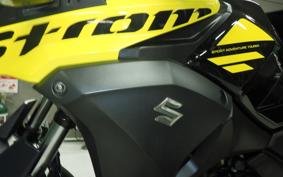 SUZUKI Vｽﾄﾛｰﾑ250A