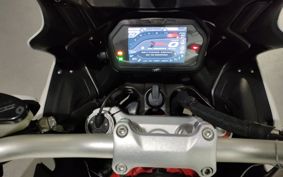 OTHER TWO RIZUMOVE LOW CHE 800RUSO T310AB