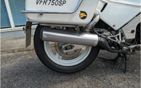 HONDA VFR750F 1988 RC24