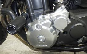 HONDA CB1300SB SUPER BOLDOR A 2010 SC54