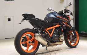 KTM 1290 SUPER DUKE R 2024
