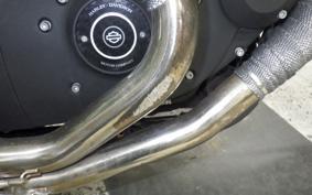 HARLEY XL883R 2006