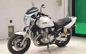 YAMAHA XJR1300 2015