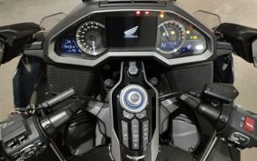 HONDA GL1800 TOUR DCT SC79