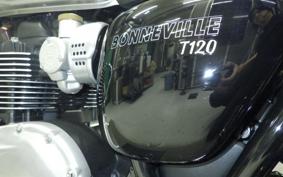 TRIUMPH BONNEVILLE T120 2023