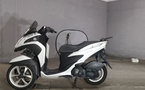 YAMAHA TRICITY 125 SE82J