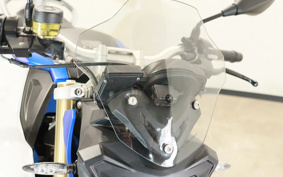 BMW F800R 2015 0B04