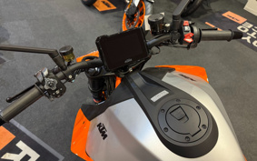 KTM 1290S-DUKE R EVO V3940