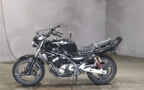 SUZUKI GSX250 ZR250C