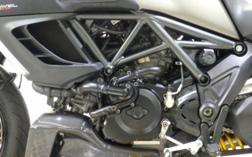 DUCATI DIAVEL STRADA 2013 ZDMG102JBDB