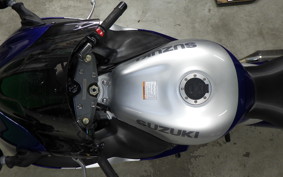 SUZUKI GSX1300R HAYABUSA 2001