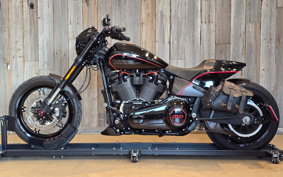 HARLEY HARLEY FXDR114 2018 YVK