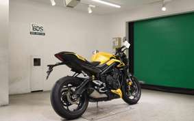 TRIUMPH STREET TRIPLE RS 2023