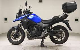 SUZUKI Vｽﾄﾛｰﾑ250