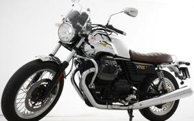 MOTO GUZZI V7 アニベルサリオ 2017