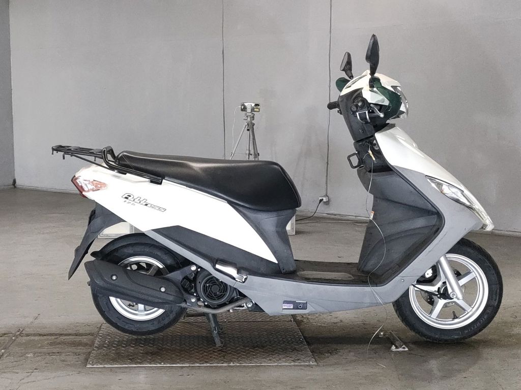 Фото Suzuki ADDRESS V125 с японского аукциона