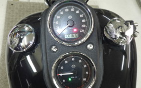 HARLEY FXDL 1580 2015