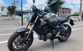 HONDA CB650R E-Clutch 2025 RH17