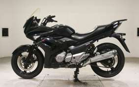 SUZUKI GSR250F 2026