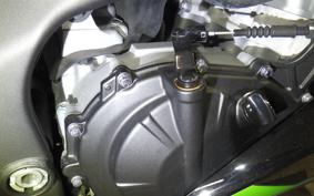 KAWASAKI ZX-25R ZX250E