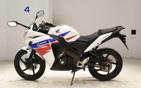 HONDA CBR125R 2002 JC50