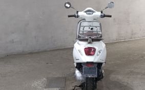 VESPA PRIMA BEIGE RA125 M8210