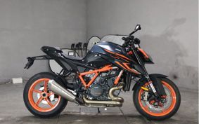 KTM 1290 SUPER DUKE R V3940