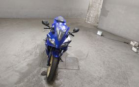 YAMAHA YZF-R125 RE06