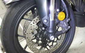 HONDA CBR650R E-Clutch 2025 RH17