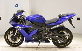 YAMAHA YZF-R1 2004