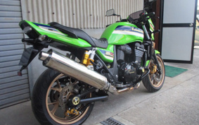 KAWASAKI ZRX1200 DAEG 2015 ZRT20D