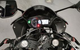YAMAHA YZF-R25 RG10J