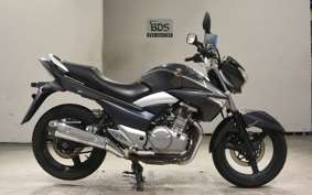 SUZUKI GSR250