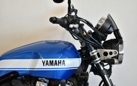 YAMAHA XJR1300 2015 RP19