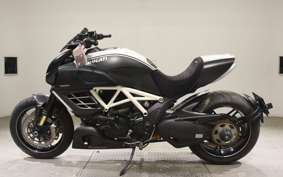 DUCATI DIAVEL AMG 2012