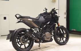HUSQVARNA SVARTPILEN 250 2025