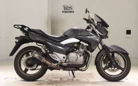 SUZUKI GSR250 2001