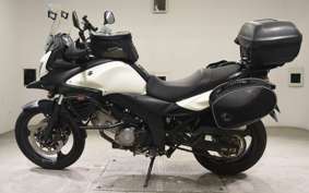 SUZUKI Vｽﾄﾛｰﾑ650A 2012