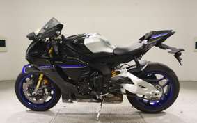 YAMAHA YZF-R1 M 2025