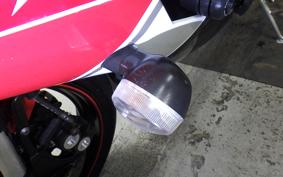 YAMAHA YZF-R6 2010