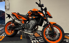 KTM 890 DUKE GP TU940