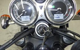 TRIUMPH BONNEVILLE T100 2020