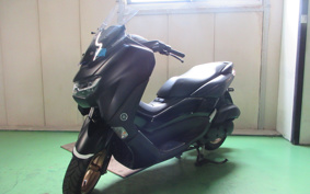 YAMAHA N-MAX