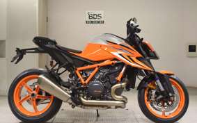 KTM 1290 SUPER DUKE R EVO