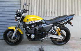 YAMAHA XJR400R-1 2004 RH02J