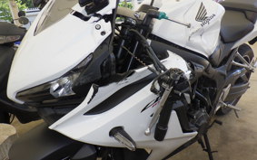 HONDA CBR650R 2023 RH03